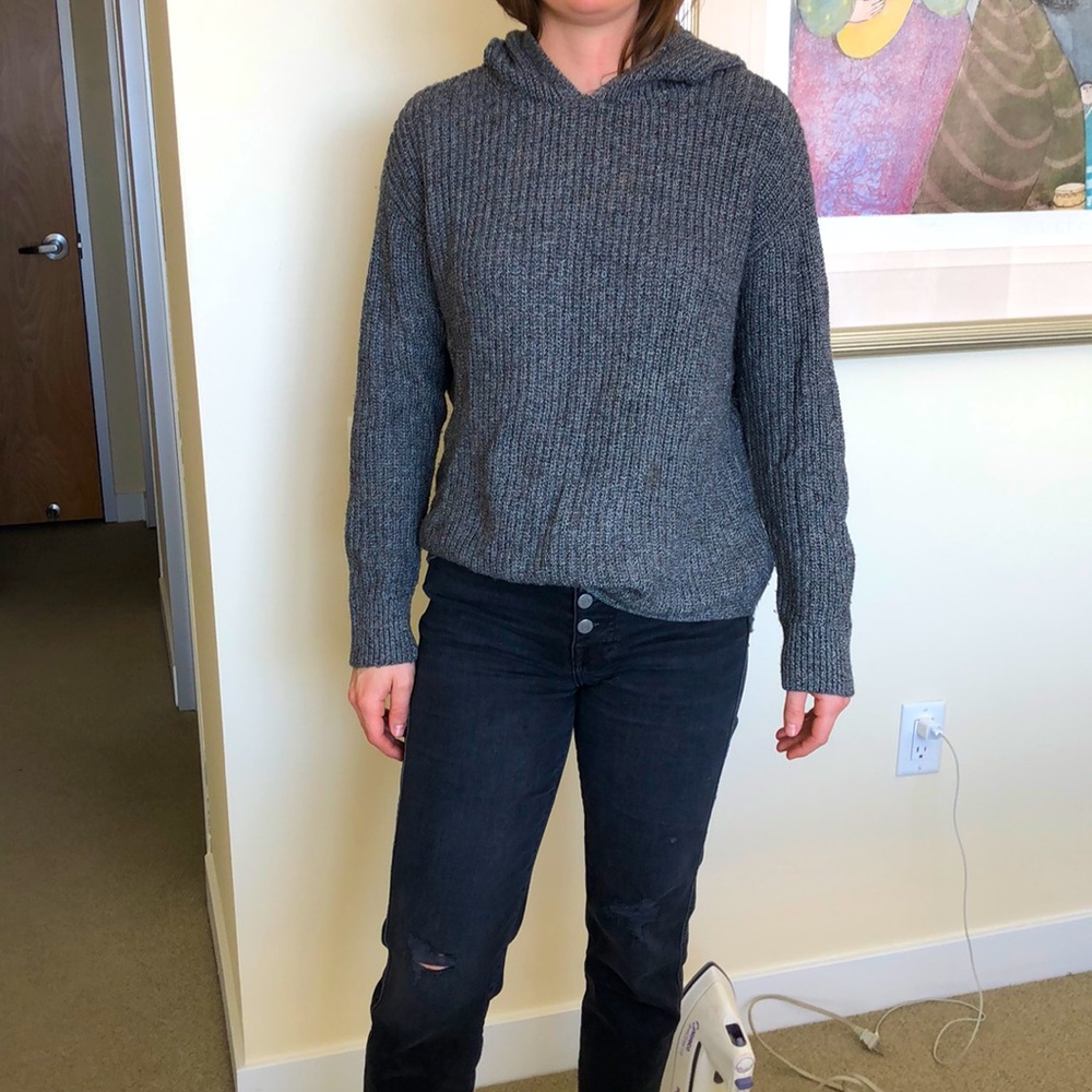 Gap body grey sweater with hoodie